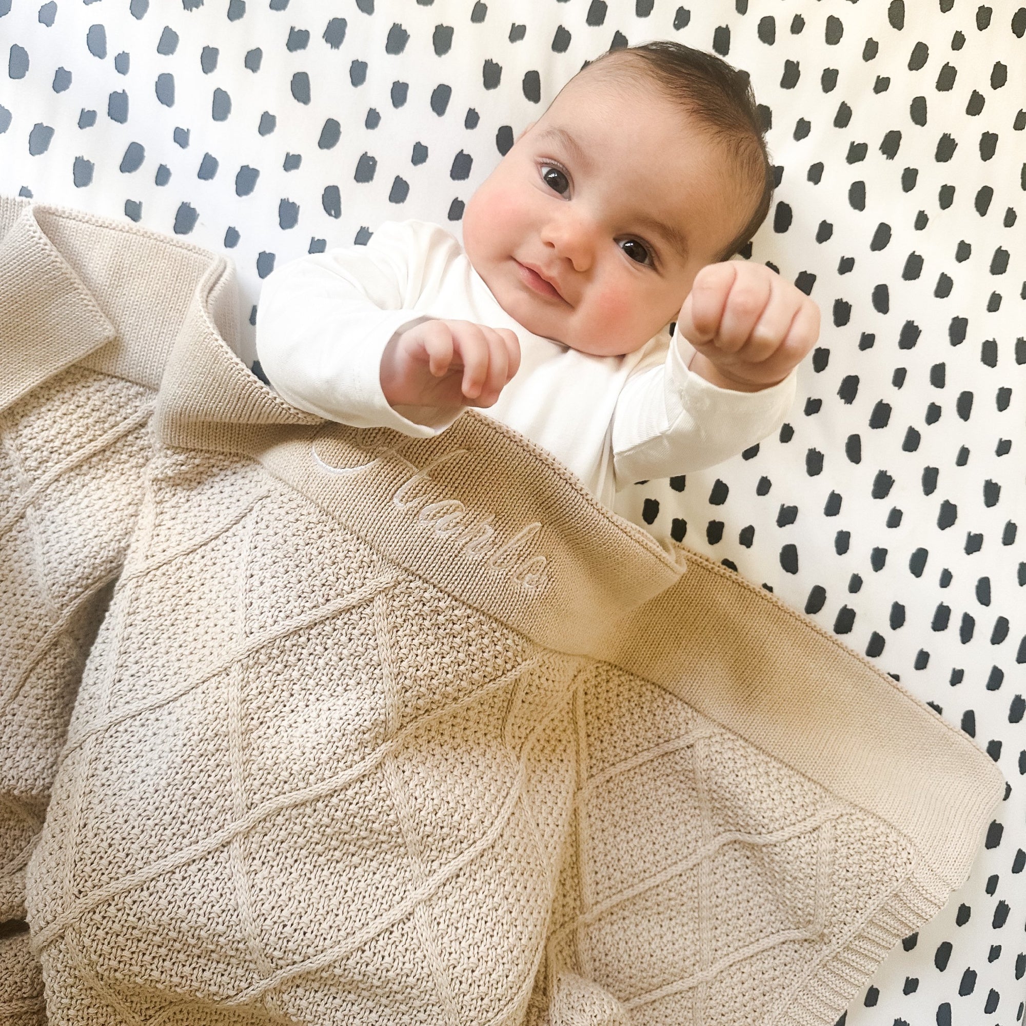 Monochrome baby blanket sale